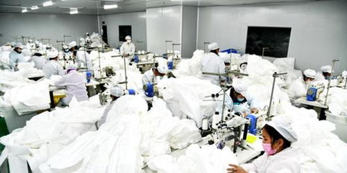 化危為機 戶外服飾用品企業轉型，轉產醫用防護服解燃眉之急